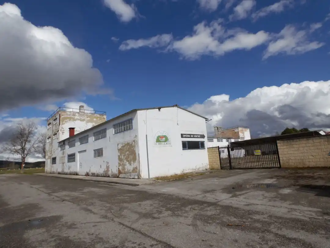 Nau industrial en venda a Medina de Pomar, imagen 2