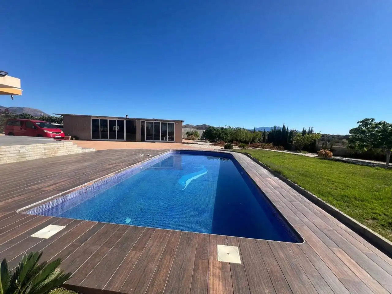 Piscina de Casa o xalet en venda en Alicante / Alacant amb Aire condicionat, Calefacció i Jardí privat