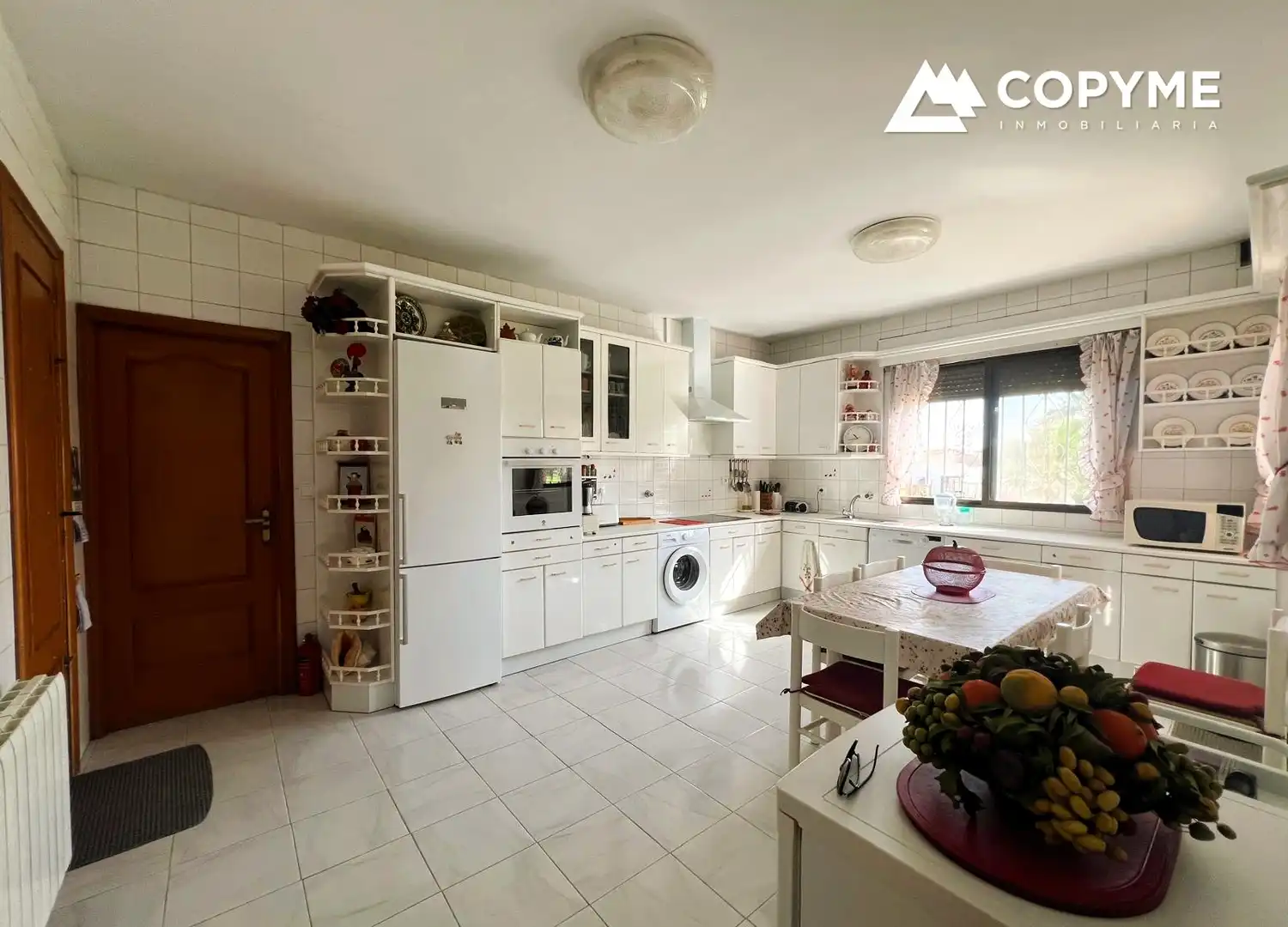 Cocina de Casa o chalet en venta en Novés con Calefacción, Jardín privado y Parquet