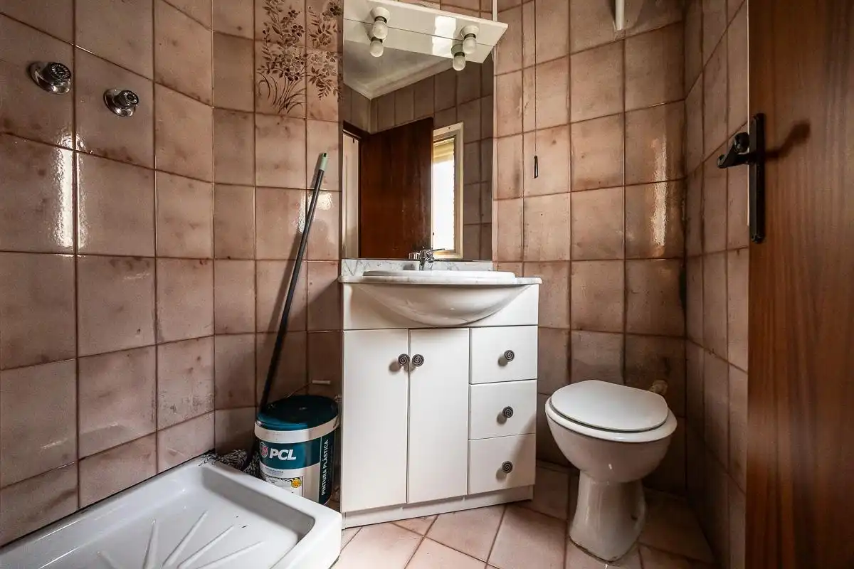 Bathroom of Attic for sale in Sabadell  with Heating and Terrace