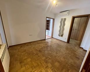 Flat to rent in  Madrid Capital  with Air Conditioner, Parquet flooring and Terrace