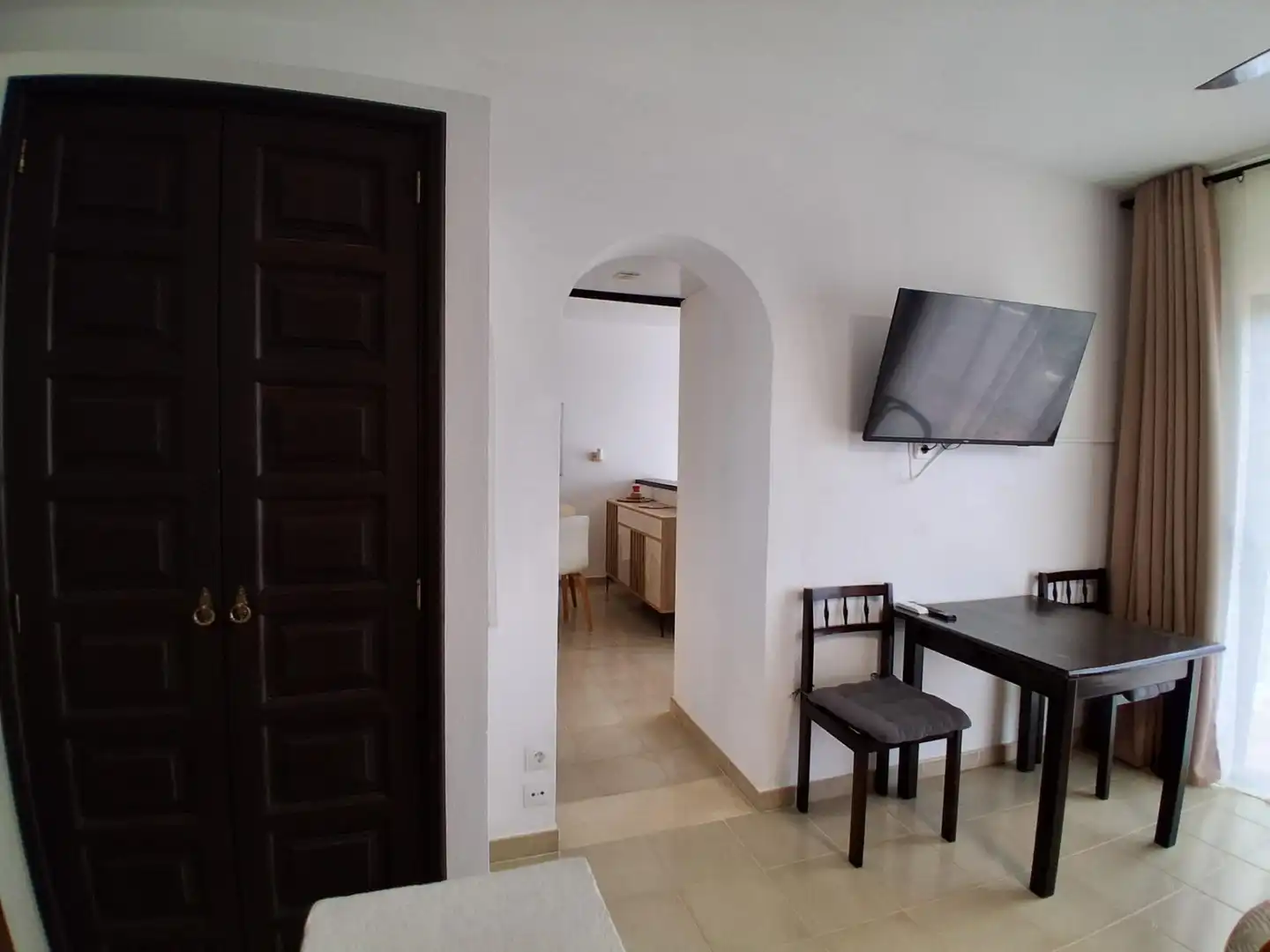 Study for sale in Giniginamar