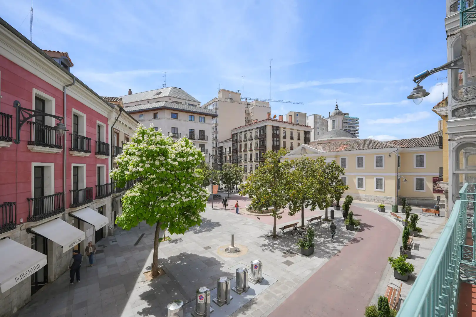 Exterior view of Flat for sale in Valladolid  with Heating, Parquet flooring and Storage room