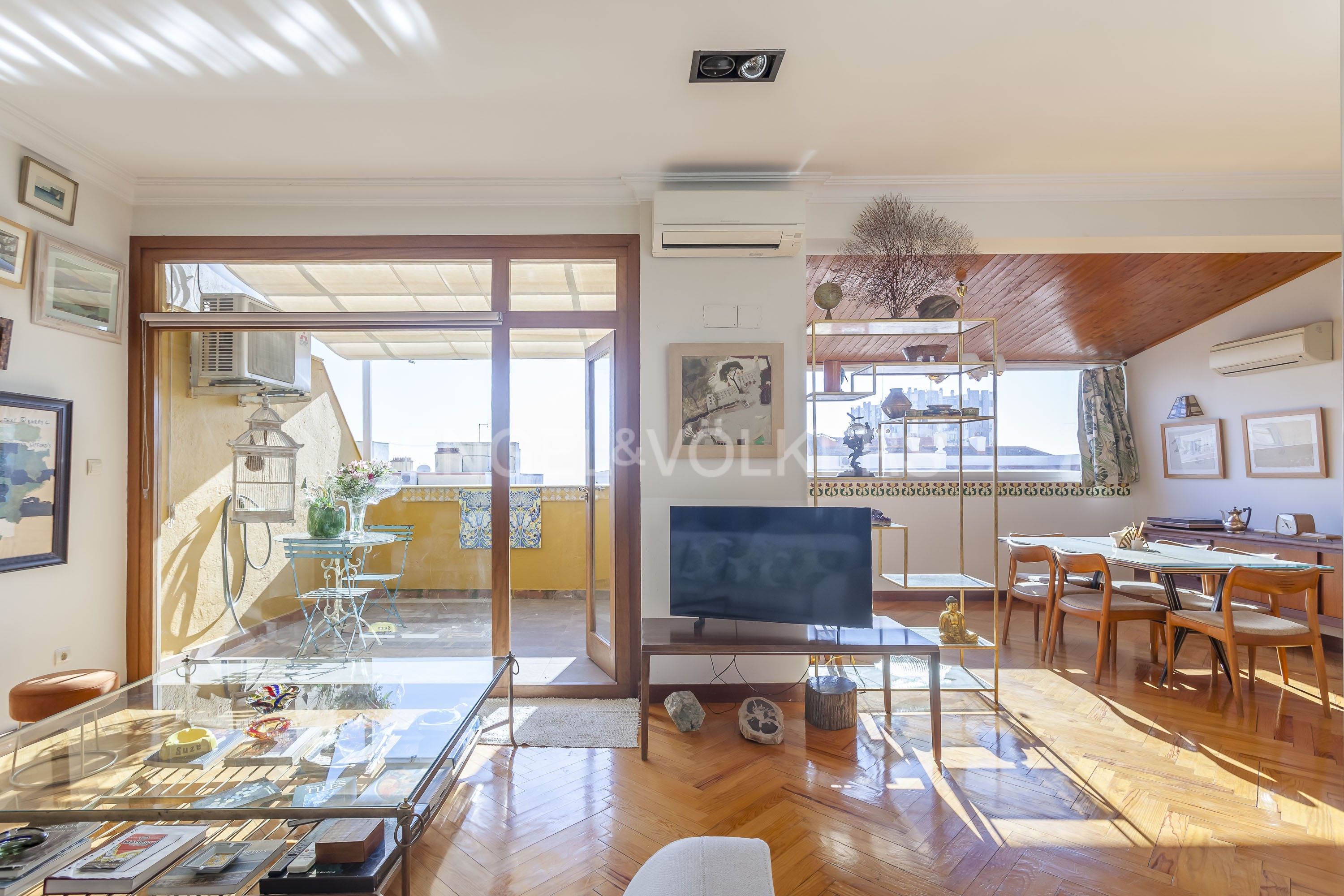 Sala d'estar de Àtic en venda en  Madrid Capital amb Aire condicionat, Calefacció i Parquet