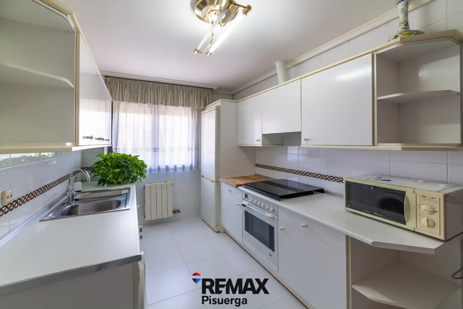 Küche von Wohnung zum Verkauf in Valladolid mit Heizung, Terrasse und Abstellraum