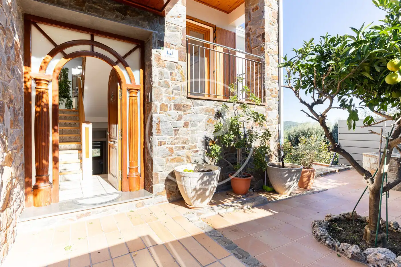 Vista exterior de Casa o xalet en venda en Castellar del Vallès amb Aire condicionat, Calefacció i Jardí privat