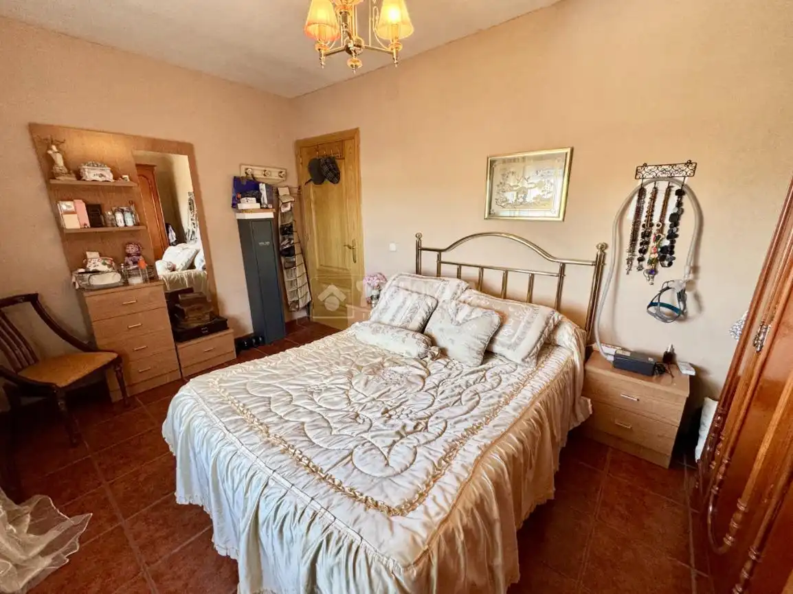 Schlafzimmer von Haus oder Chalet zum Verkauf in Valdeavero mit Heizung und Schwimmbad