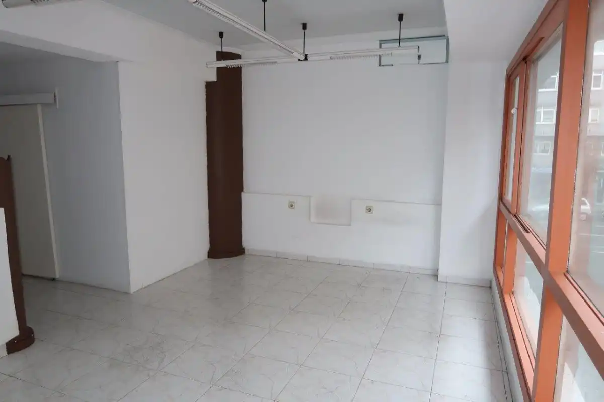Office for rent in A Coruña Capital 