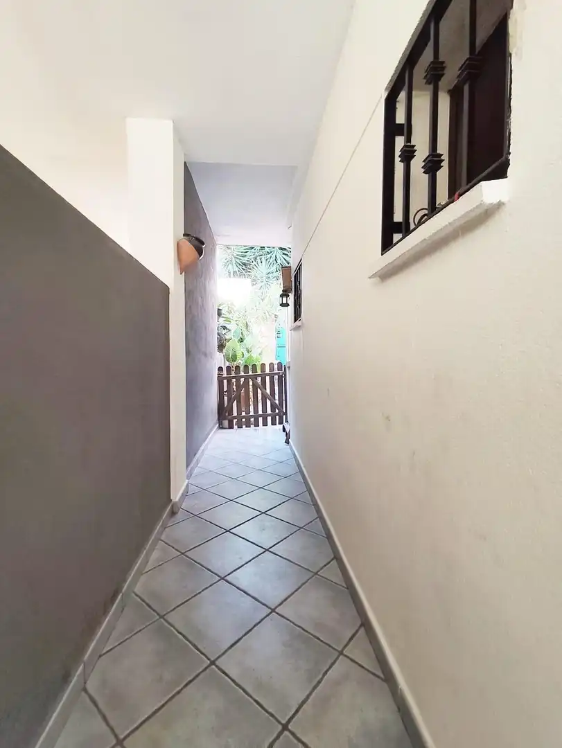 Casa adosada en venda en Torrent amb Aire condicionat, Jardí privat i Terrassa