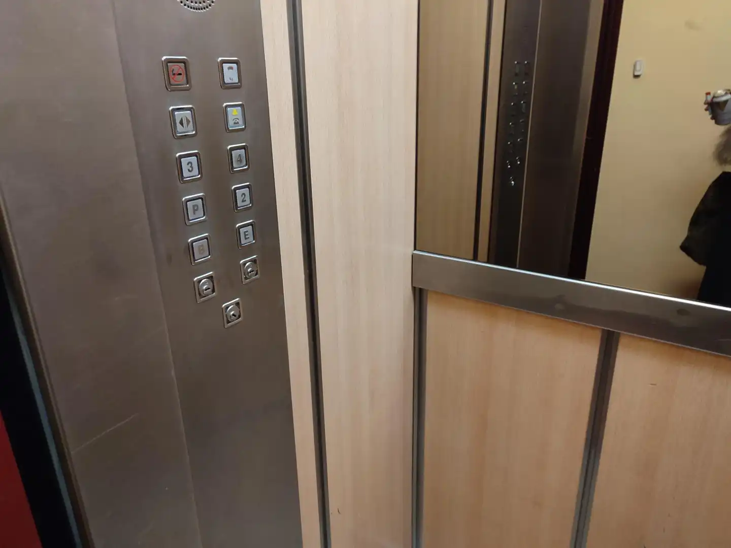 Flat for sale in Zaragoza  with Air Conditioner, Heating and Furnished