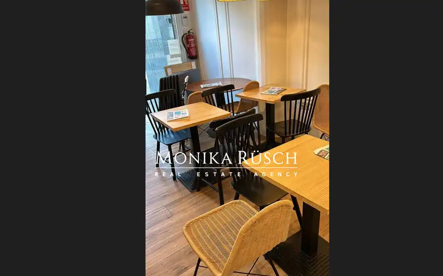 Business premises for transfer in Castell - Poble Vell, imagen 4