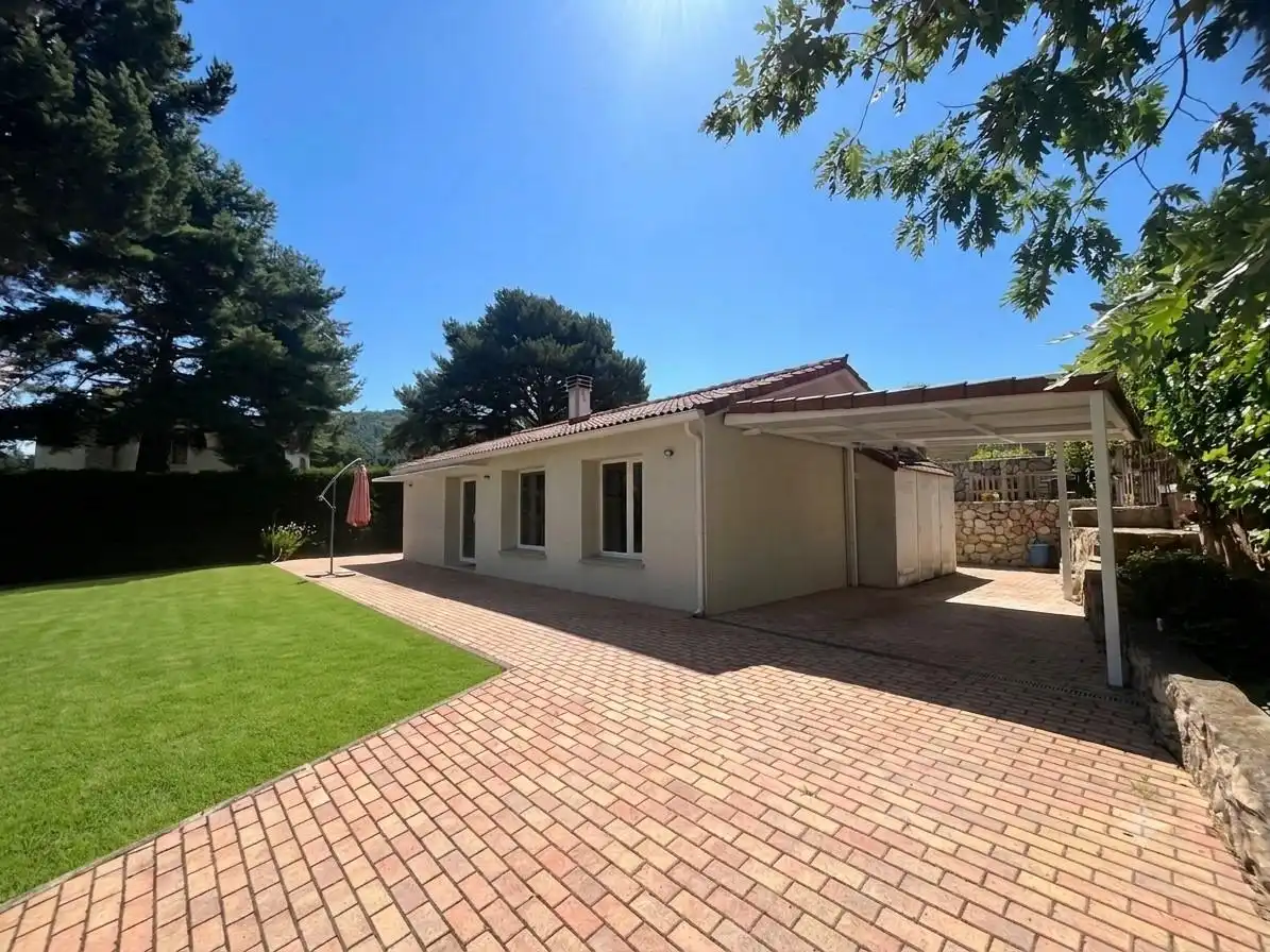 Vista exterior de Casa o chalet en venta en El Espinar con Calefacción y Terraza