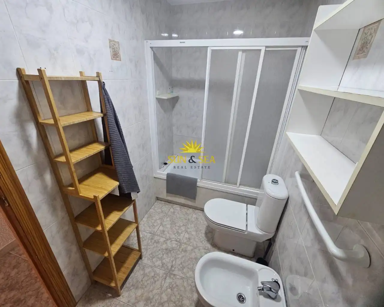Bany de Casa o xalet de lloguer en Orihuela amb Aire condicionat, Calefacció i Terrassa