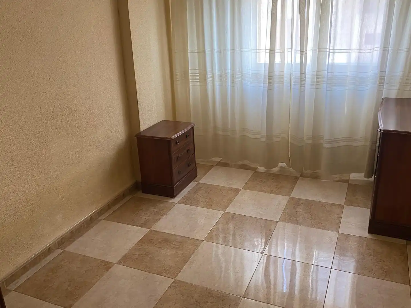 Dormitori de Pis en venda en Ciudad Real amb Aire condicionat i Terrassa