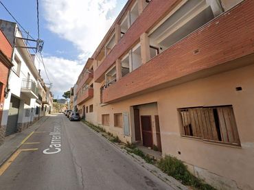 Appartamento con balcone in vendita a Carrer Carrer Ramon i Cajal 31
