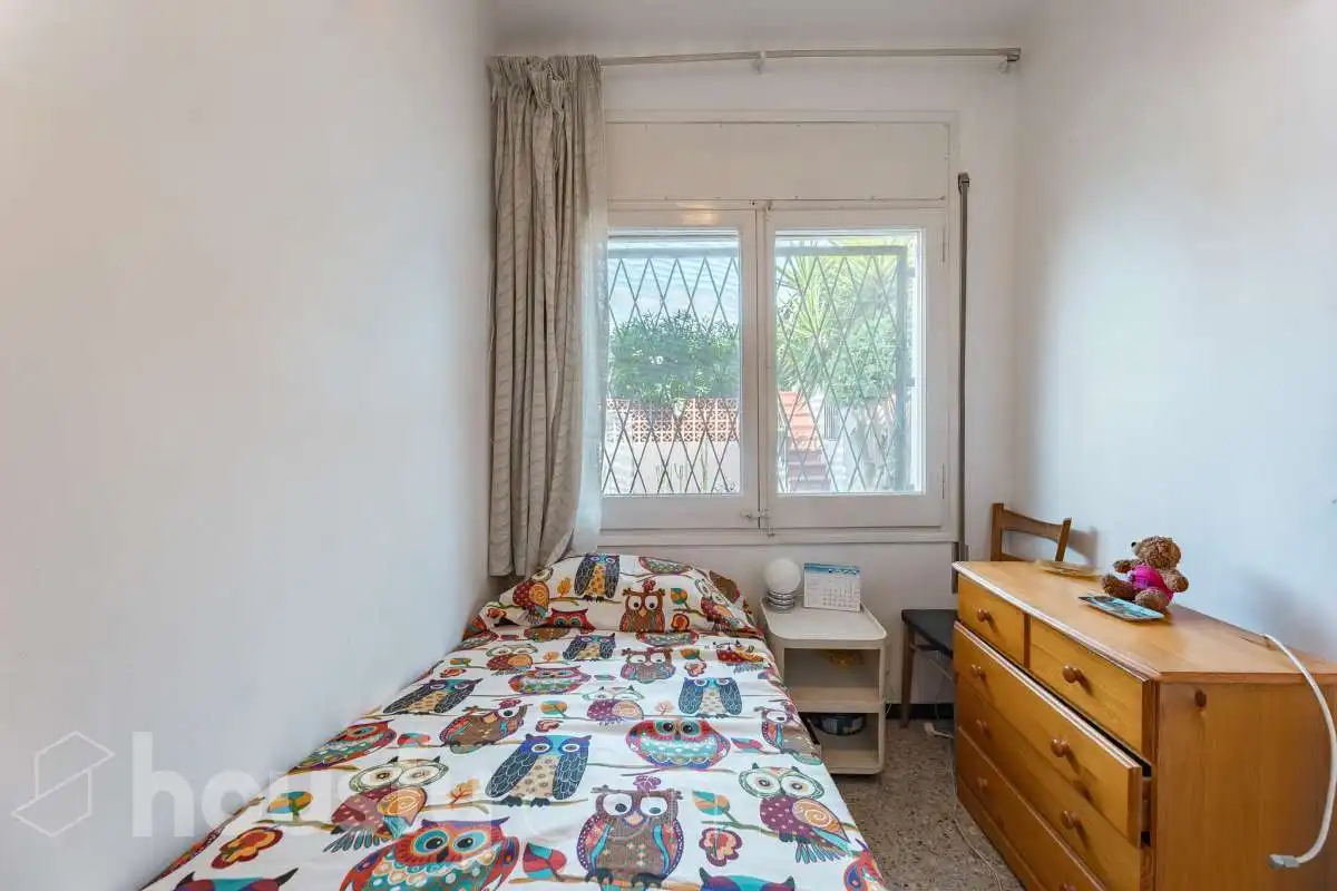 Dormitori de Casa o xalet en venda en Castelldefels amb Jardí privat, Terrassa i Traster