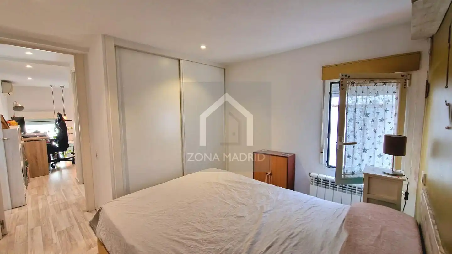 Habitación de Piso en venta en Madrid con Aire acondicionado, Terraza y Amueblado