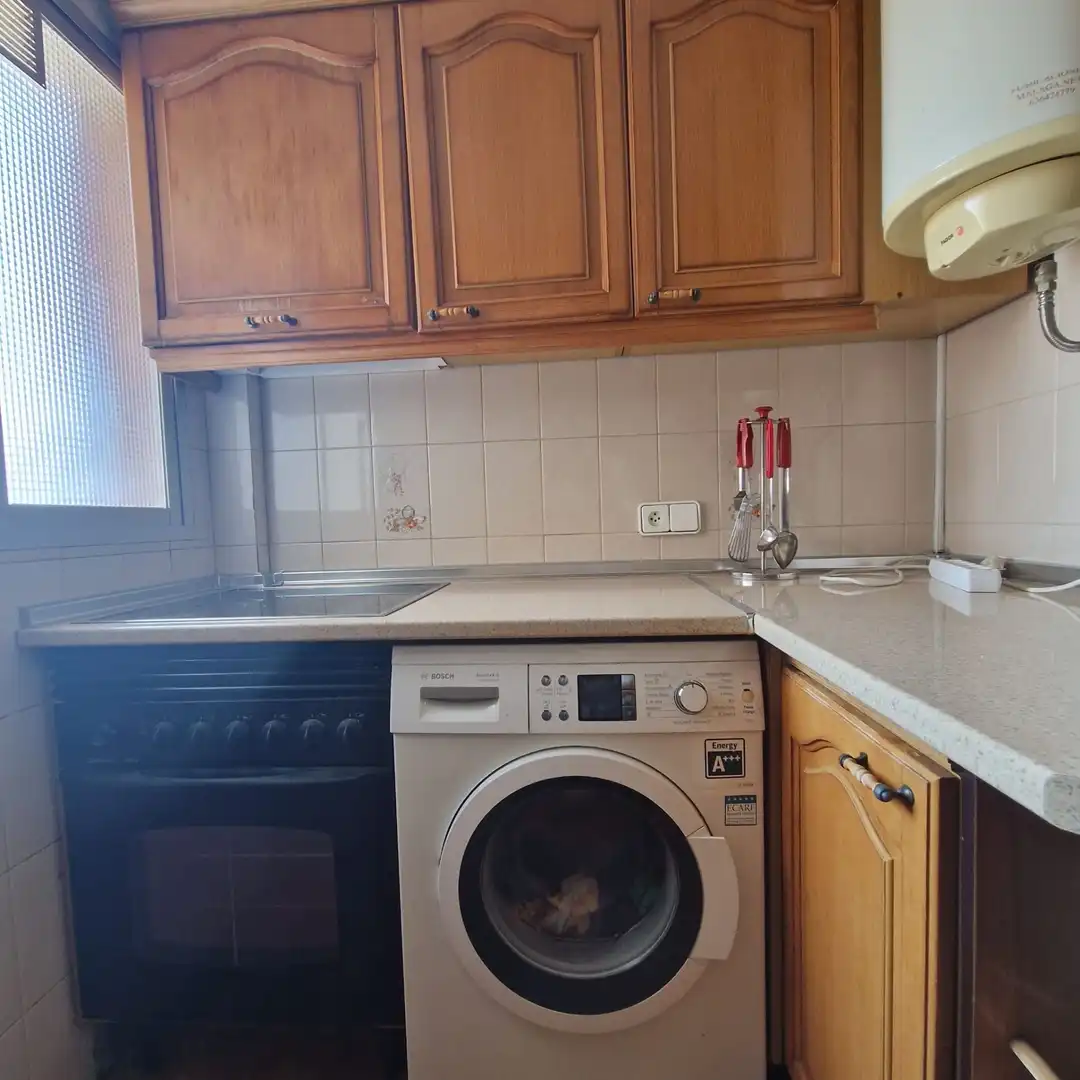 Flat for rent in Nuestra Señora de los Clarines, Parque Victoria Eugenia