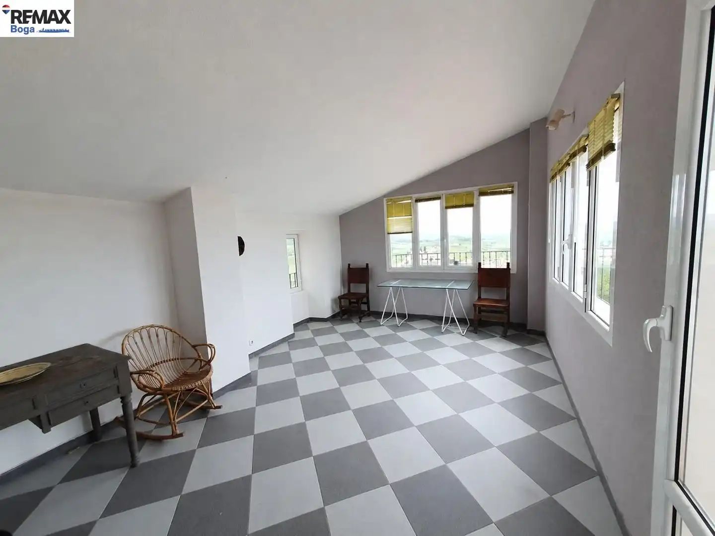 Sala d'estar de Casa o xalet en venda en Cirauqui / Zirauki amb Calefacció, Terrassa i Traster