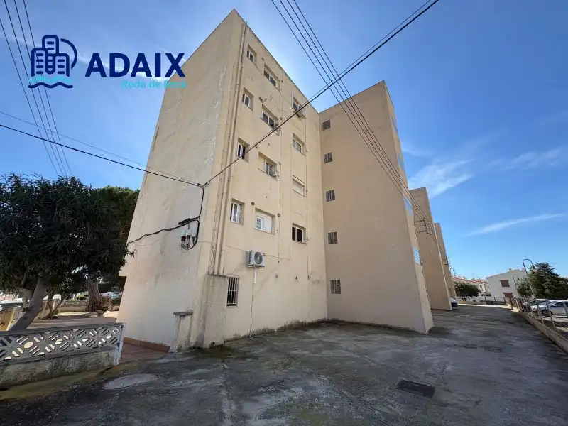 Exterior view of Flat for sale in Roda de Berà  with Oven and Balcony