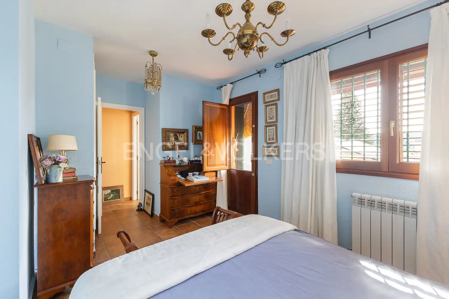 Habitación de Casa adosada en venta en Viver con Calefacción, Terraza y Amueblado