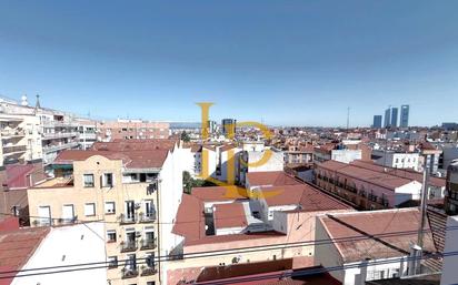 Exterior view of Flat for sale in  Madrid Capital  with Air Conditioner, Heating and Terrace