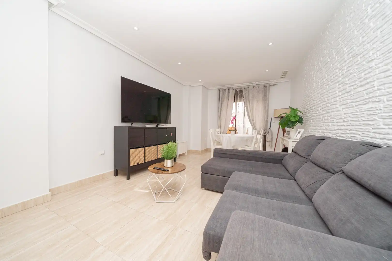 Sala d'estar de Apartament en venda en Pilar de la Horadada amb Aire condicionat