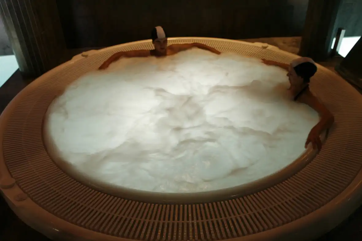 Baño de Casa adosada en venta en Hoyos del Espino con Calefacción, Parquet y Jacuzzi