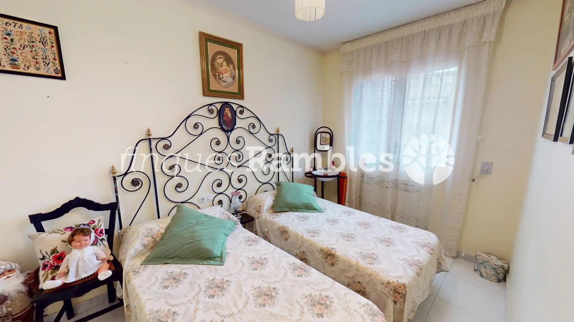 Habitación de Casa o chalet en venta en Igualada con Calefacción, Jardín privado y Terraza