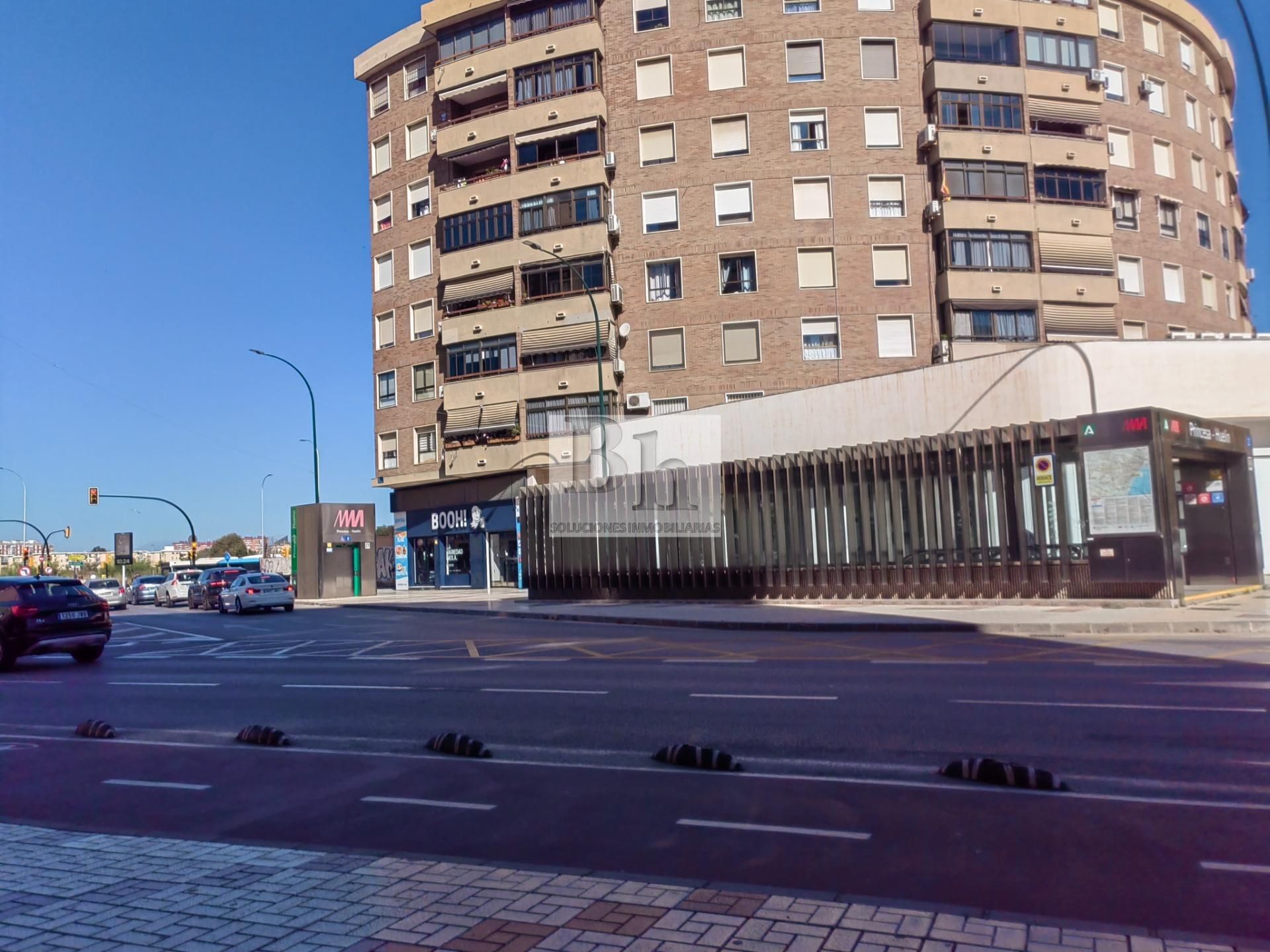 Exterior view of Flat for sale in Málaga Capital  with Air Conditioner and Terrace
