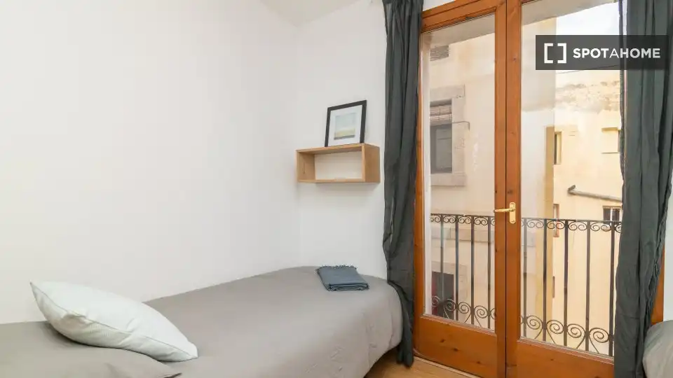 Flat with terrace to rent in Ciutat Vella, imagen 11