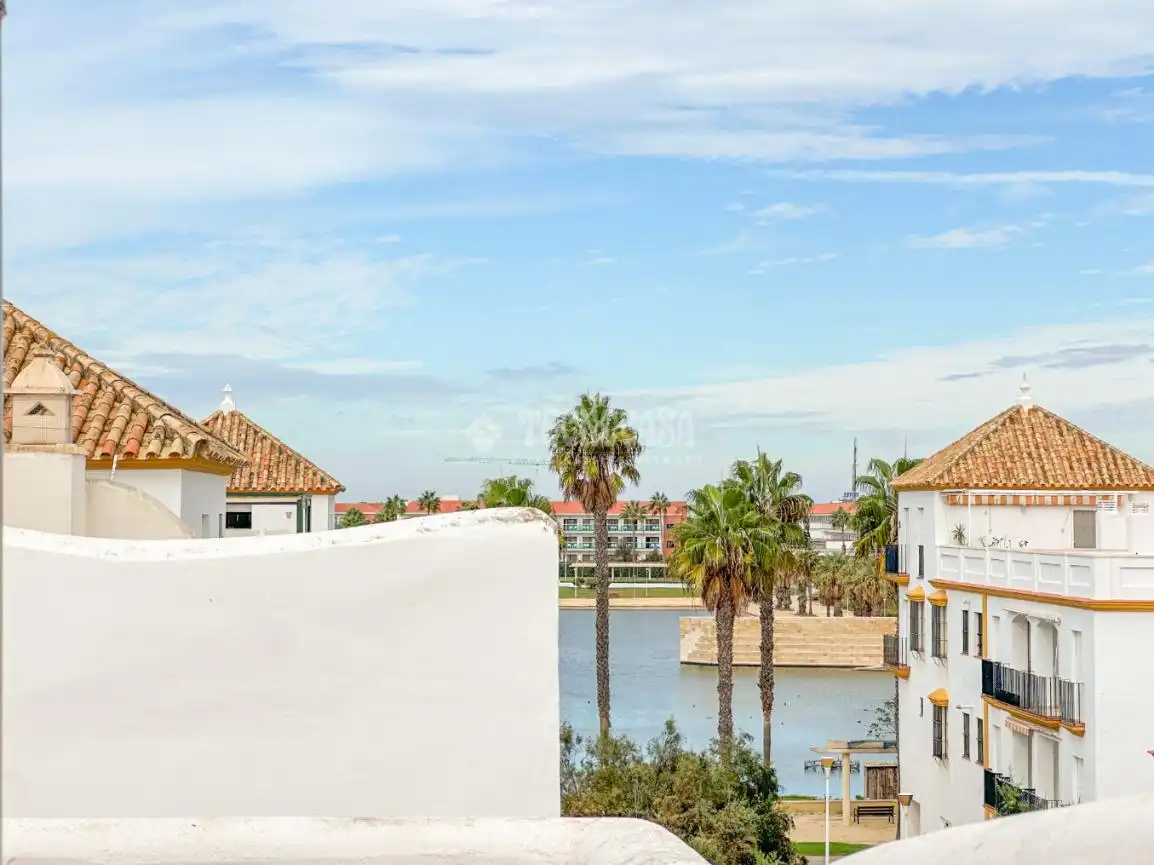 Vista exterior de Piso en venta en Chipiona con Calefacción