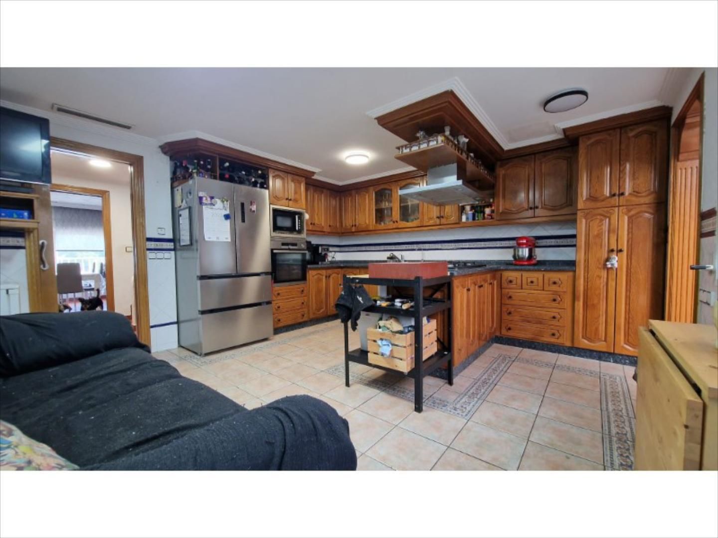Single-family semi-detached for sale in Sants Patrons, Casc Urbà