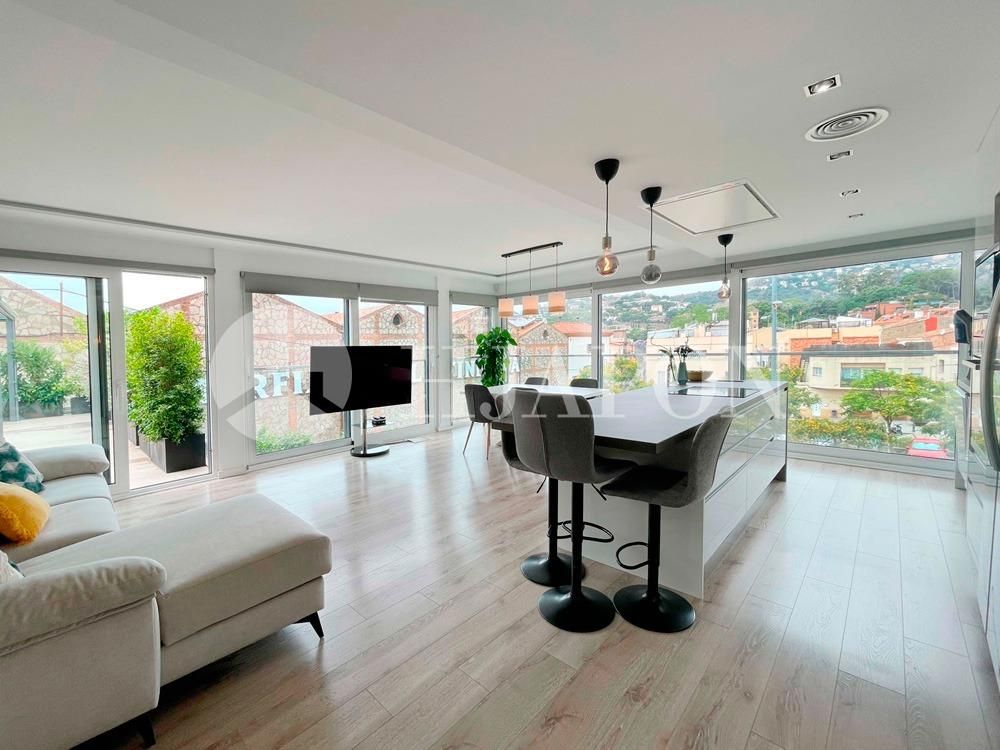 Living room of Flat for sale in Alella  with Air Conditioner, Parquet flooring and Terrace