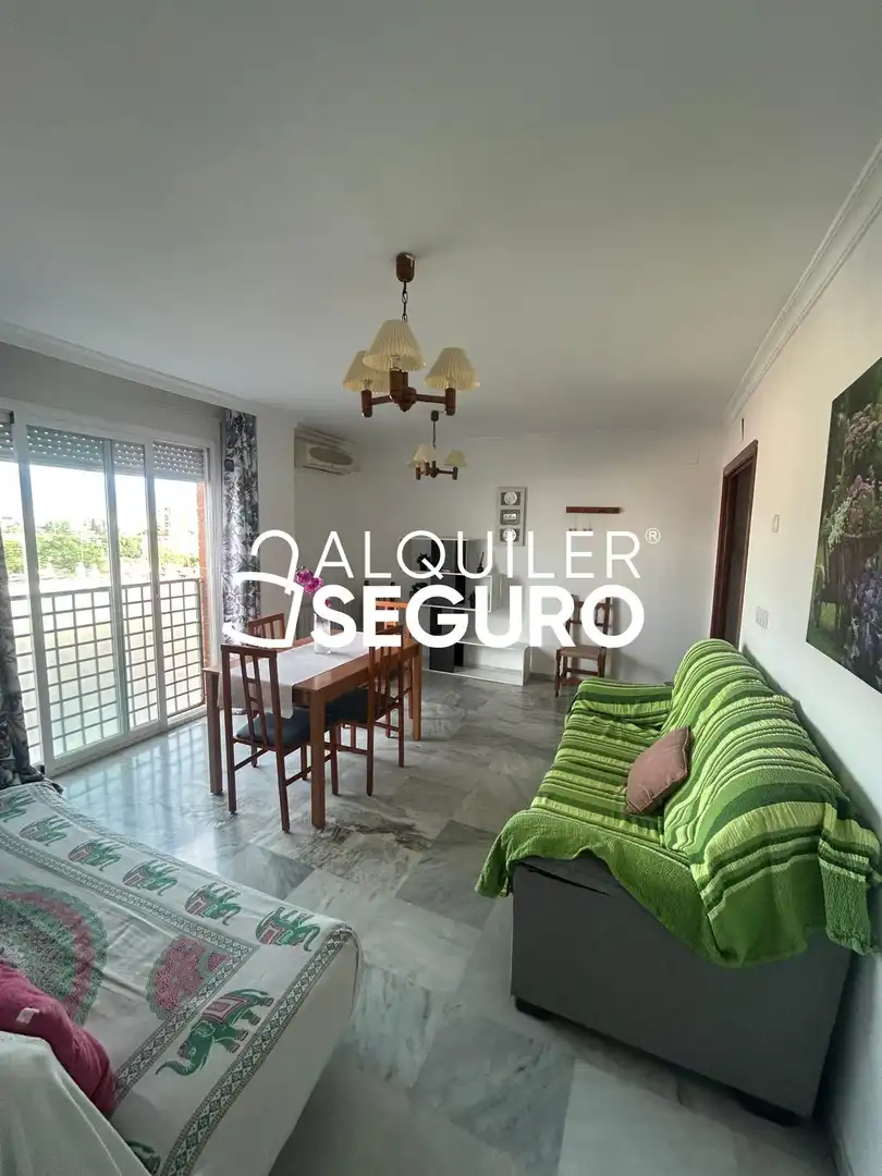 Living room of Flat for rent in Granada  with Air Conditioner and Furnished
