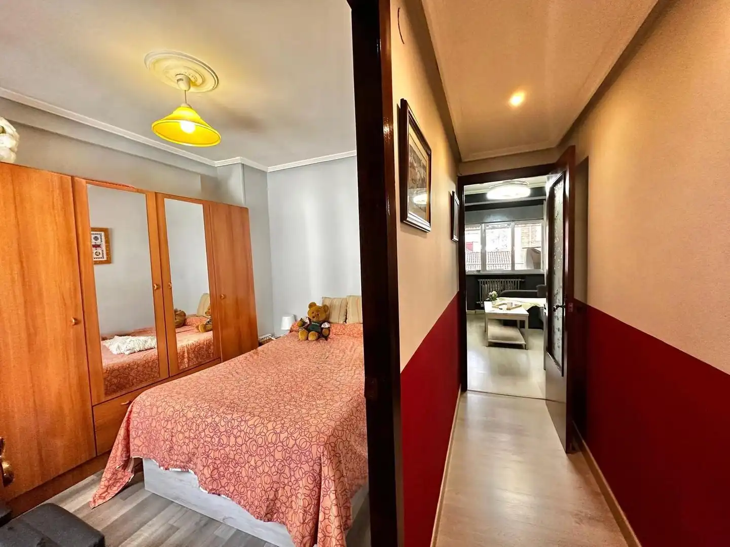 Schlafzimmer von Wohnung zum Verkauf in Mieres (Asturias) mit Heizung, Terrasse und Schwimmbad