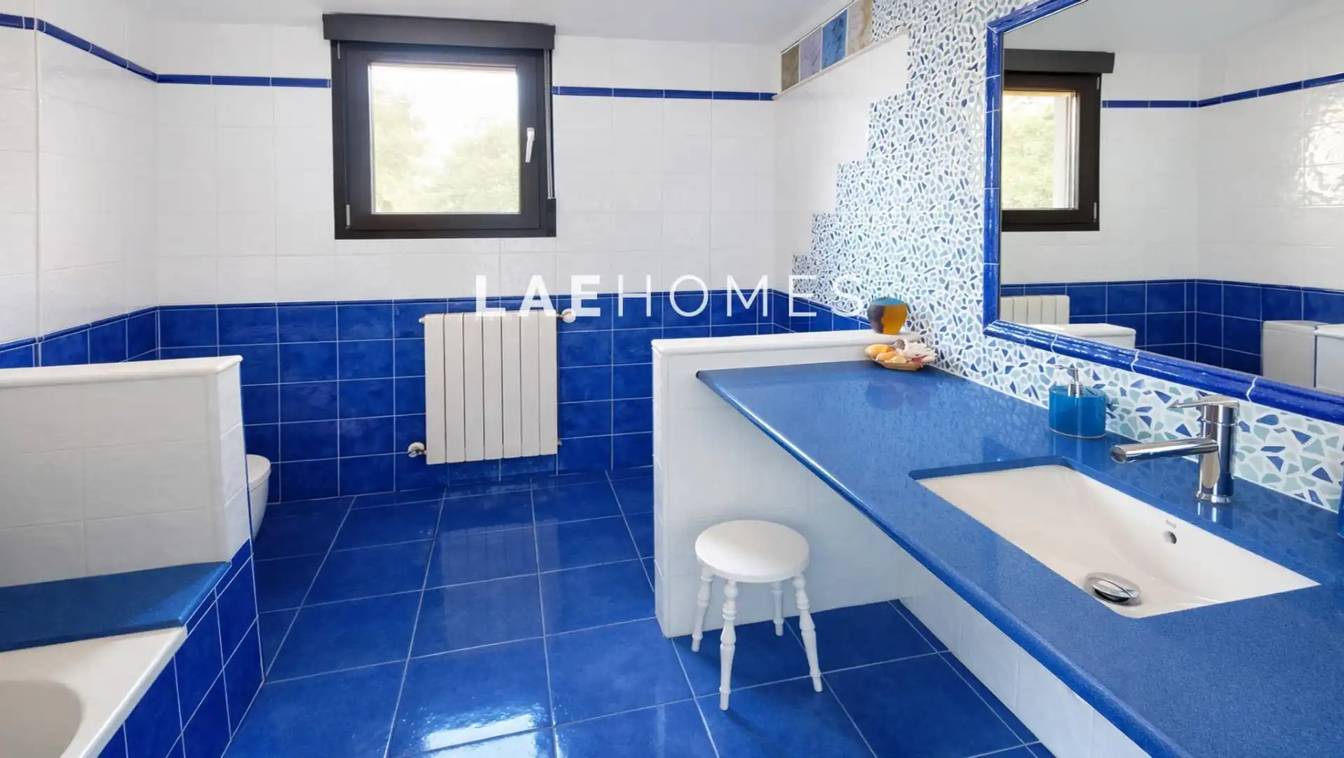 Bany de Casa o xalet en venda en Alcoy / Alcoi amb Calefacció, Jardí privat i Terrassa