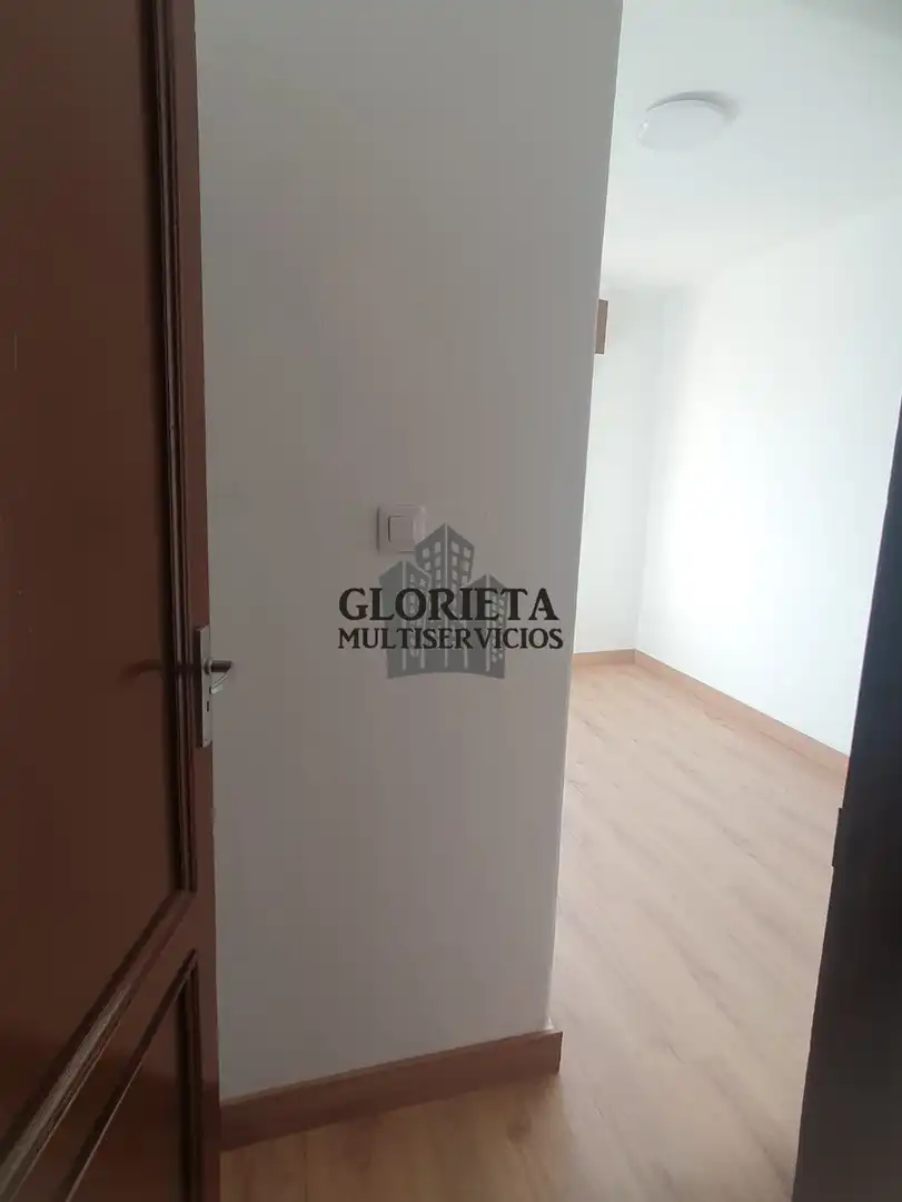 Piso en venta en Vigo  con Calefacción, Terraza y Trastero