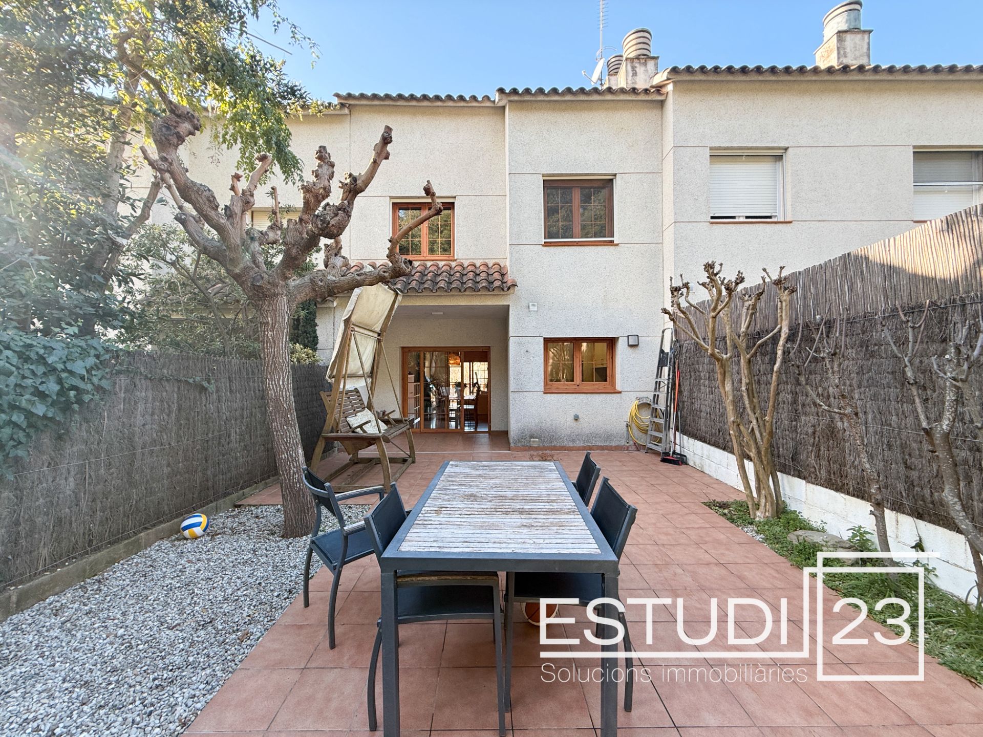 Single-family semi-detached to rent in Sant Iscle de Vallalta