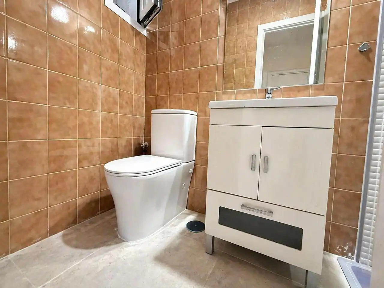 Habitación en Paseo de la Castellana, Almenara -Ventilla