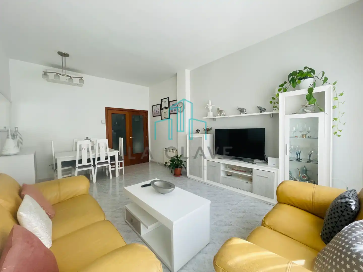 Sala d'estar de Pis en venda en Parets del Vallès amb Calefacció