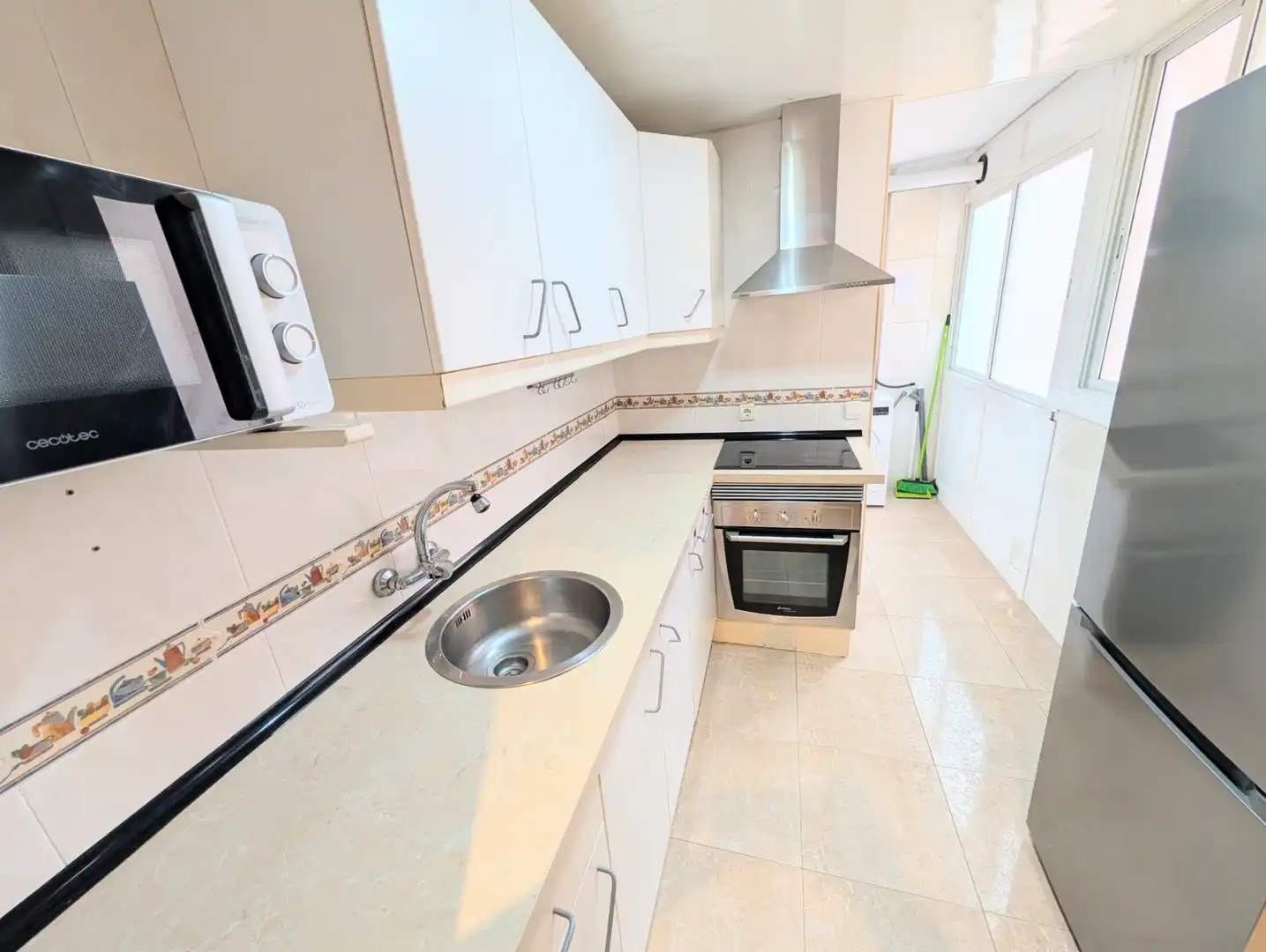 Kitchen of Flat for sale in Salut - Lloreda