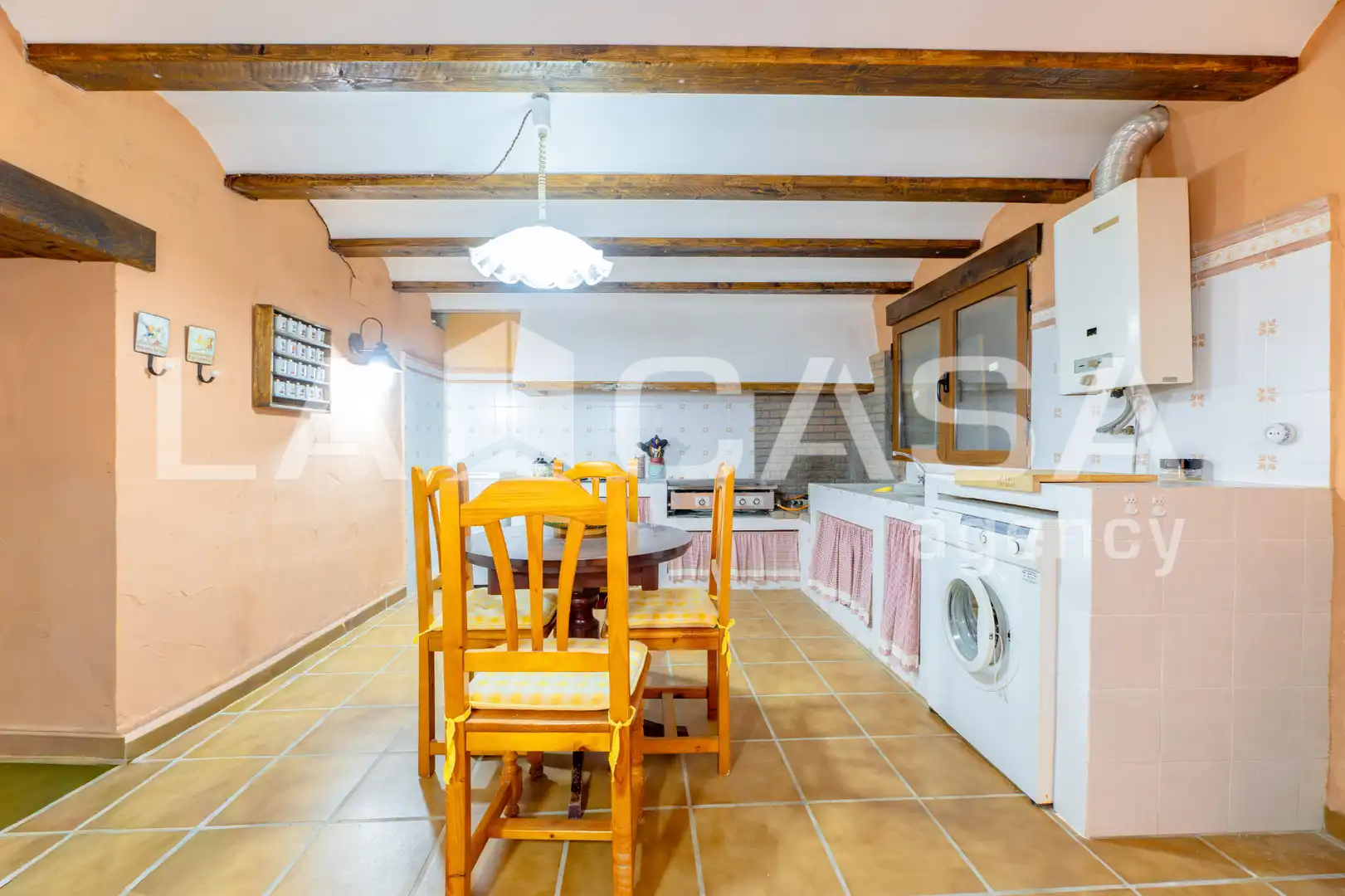 Cuina de Casa o xalet en venda en Requena amb Traster, Moblat i Forn