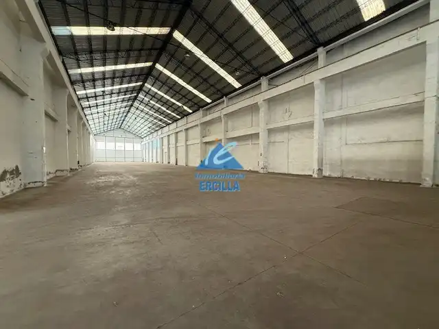 Außenansicht von Fabrikhallen zur Miete in Arrankudiaga / Zollo