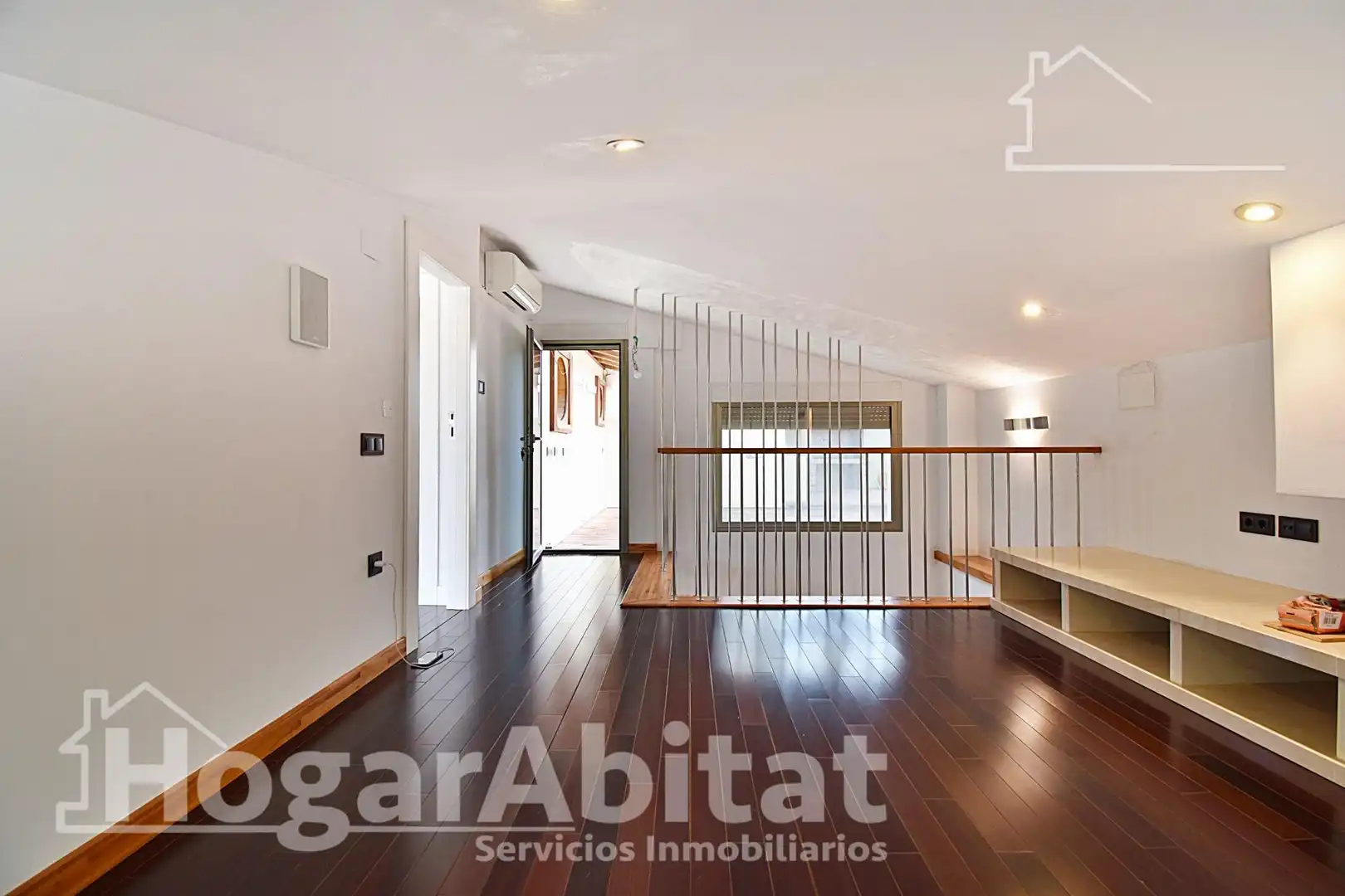 Ático en venta en La Pobla del Duc con Aire acondicionado, Calefacción y Terraza