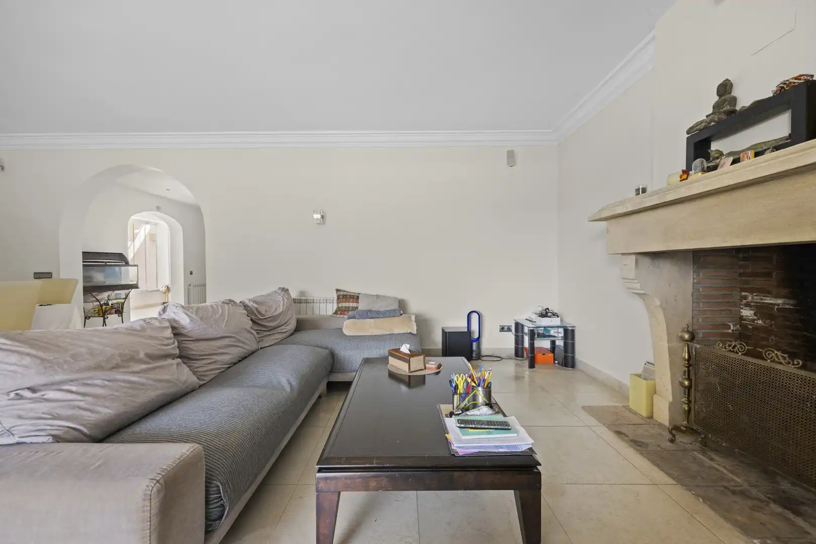 Sala d'estar de Casa o xalet en venda en Estepona amb Aire condicionat, Jardí privat i Terrassa