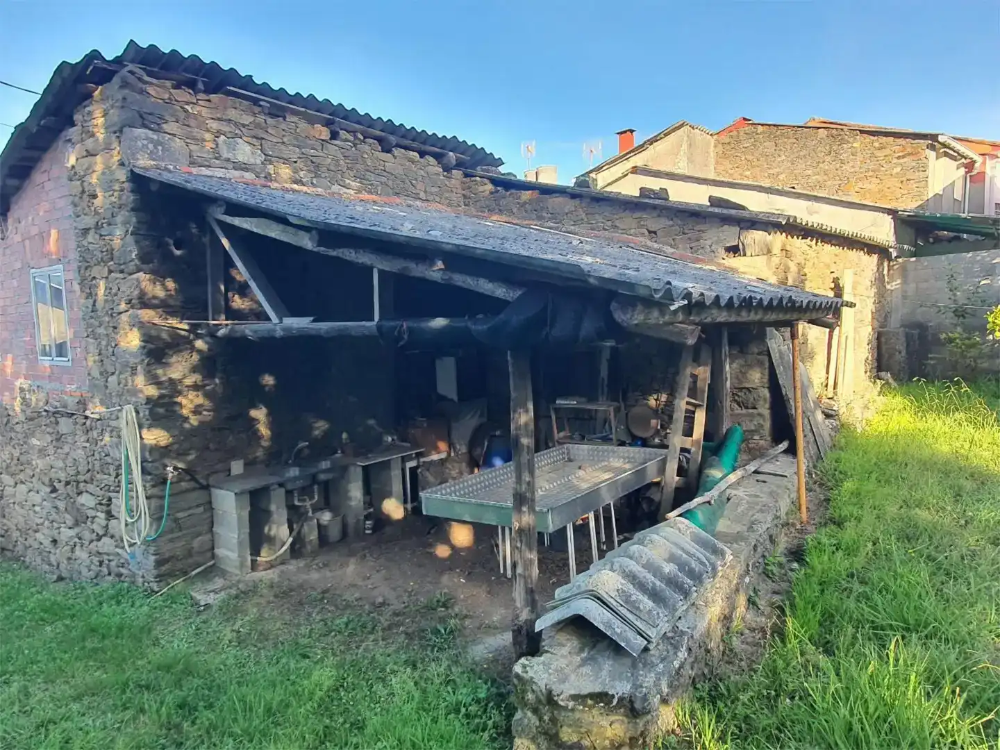 Vista exterior de Casa adosada en venda en Pontedeume