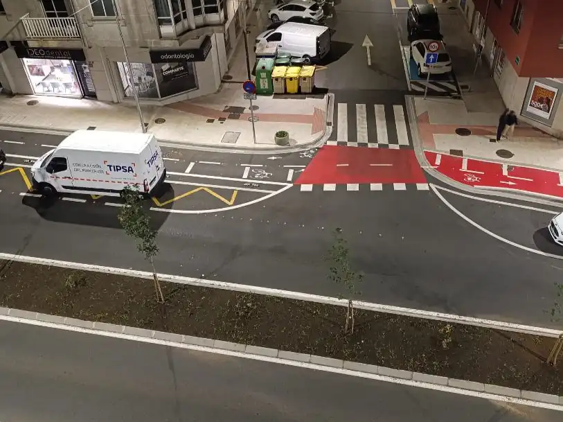 Parkplatz von Wohnung zum Verkauf in Ames mit Terrasse und Balkon