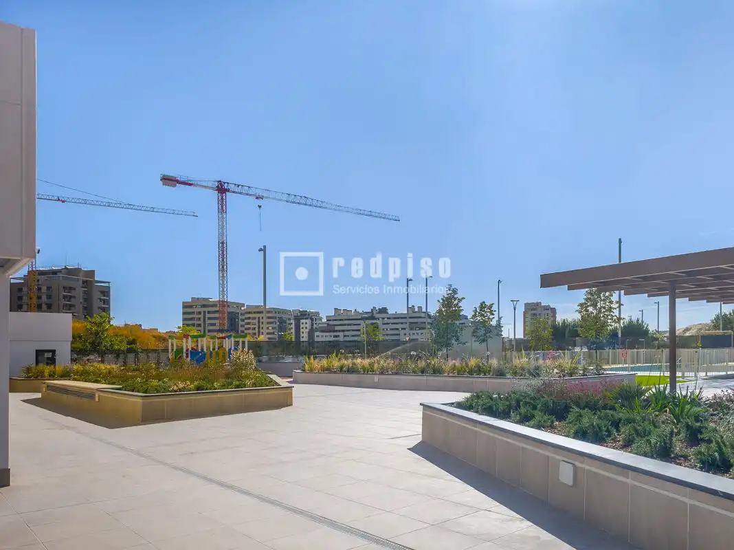 Terraza de Piso en venta en Madrid con Aire acondicionado, Calefacción y Jardín privado