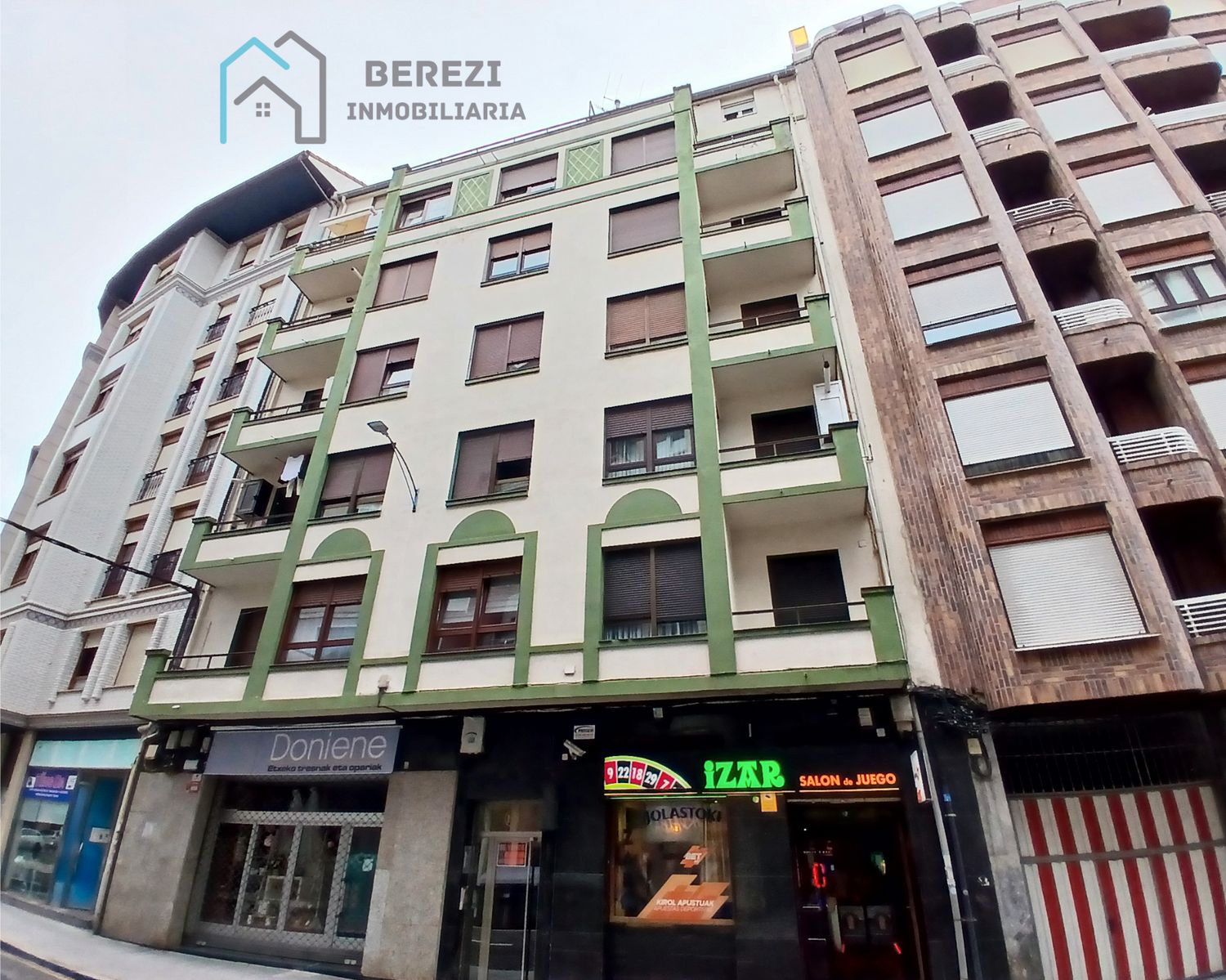 Vista exterior de Pis en venda en Bermeo amb Calefacció i Moblat